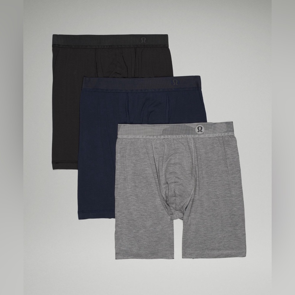 Lululemon always in motion long mesh medium 7”